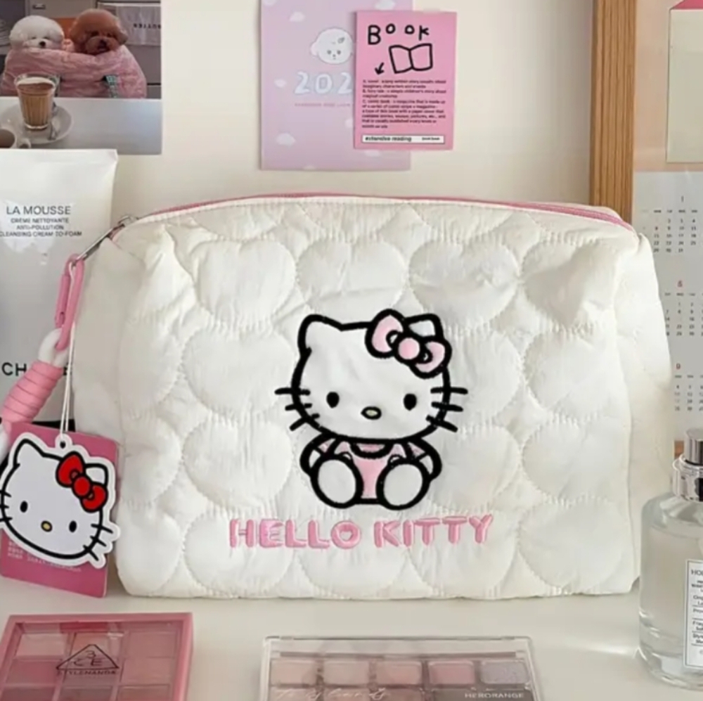 HELLO KITTY PUFF COSMETICS BAG (NWT)